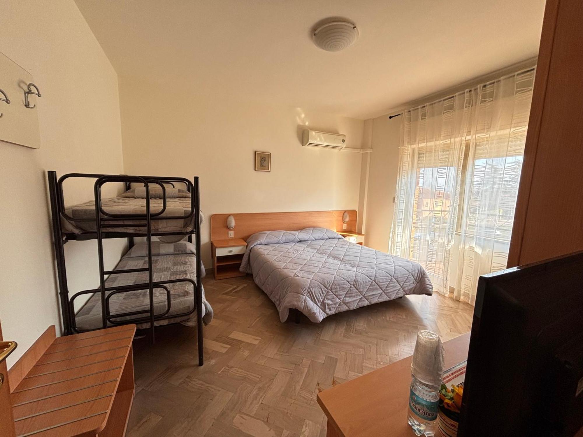 Hotel Crocenzi 산마리노 외부 사진